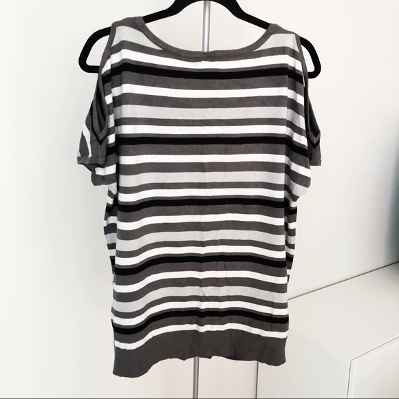 DKNY Grey White Striped Cut Out Short Sleeve Top - Picture 2 of 2